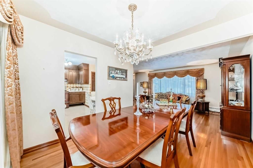 42 Fullerton Road SE, Calgary — photo 5 of 23