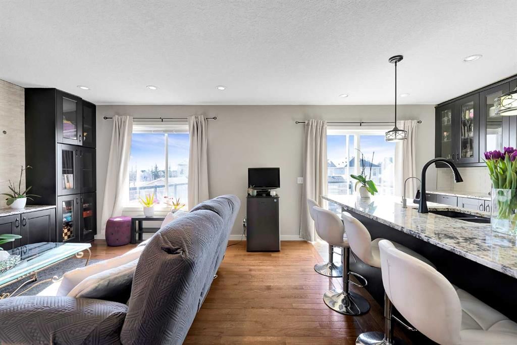 12 Bridleridge Court SW, Calgary — photo 2 of 26