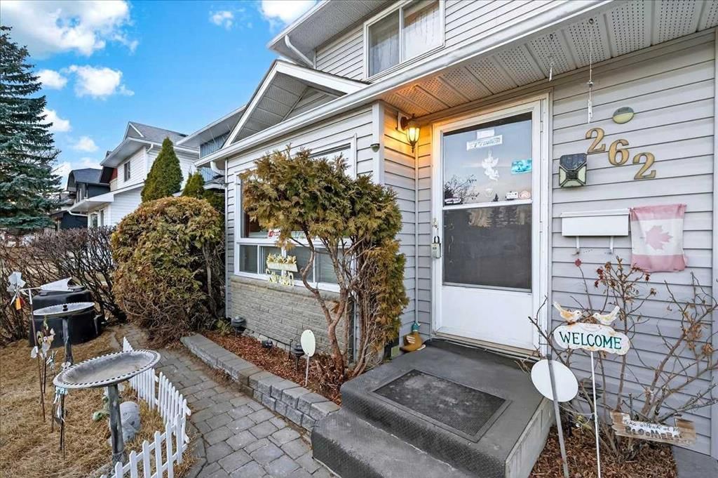 262 Martindale Boulevard NE, Calgary — photo 3 of 41
