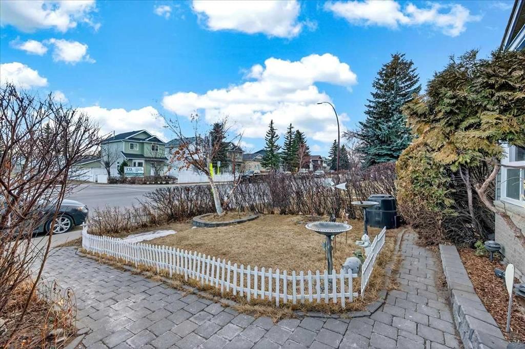 262 Martindale Boulevard NE, Calgary — photo 4 of 41