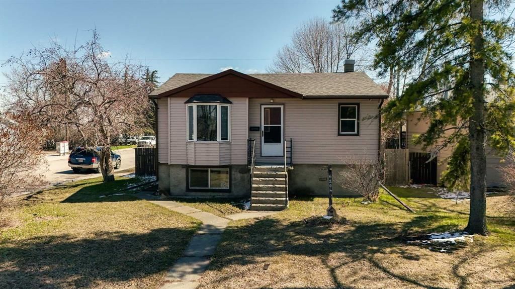 6204 18 Street SE, Calgary — main listing photo