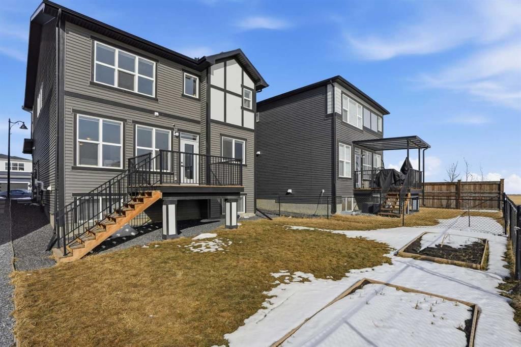 111 Homestead Close NE, Calgary — photo 2 of 40