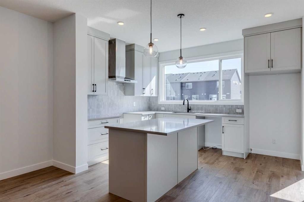 65 Savanna Place NE, Calgary — photo 2 of 36