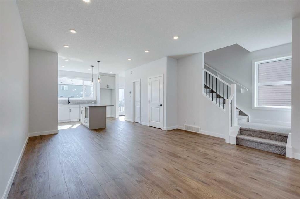 65 Savanna Place NE, Calgary — photo 3 of 36