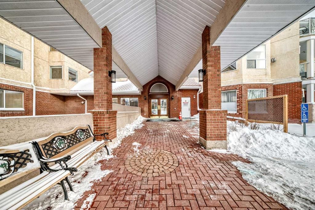 1322, 1818 simcoe Boulevard SW, Calgary — photo 3 of 44