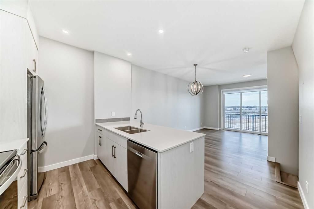 112 Evanscrest Square NW, Calgary — main listing photo