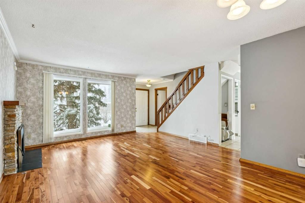 3412 Temple Road NE, Calgary — photo 5 of 28