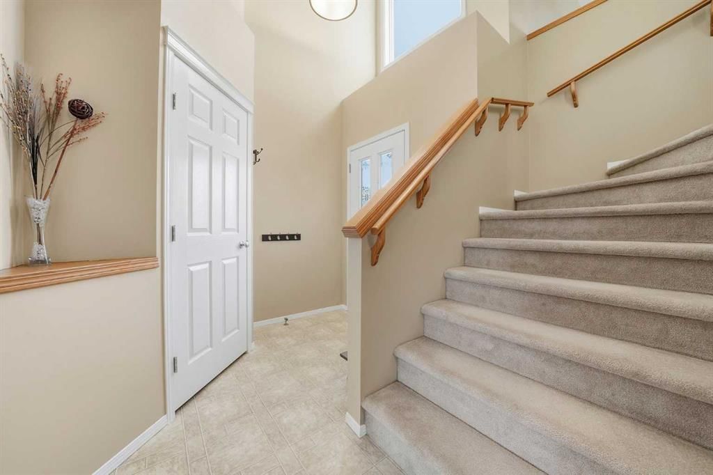 257 Covewood Circle NE, Calgary — photo 3 of 50