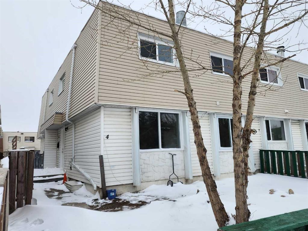 4, 6424 4 Street NE, Calgary — photo 2 of 28