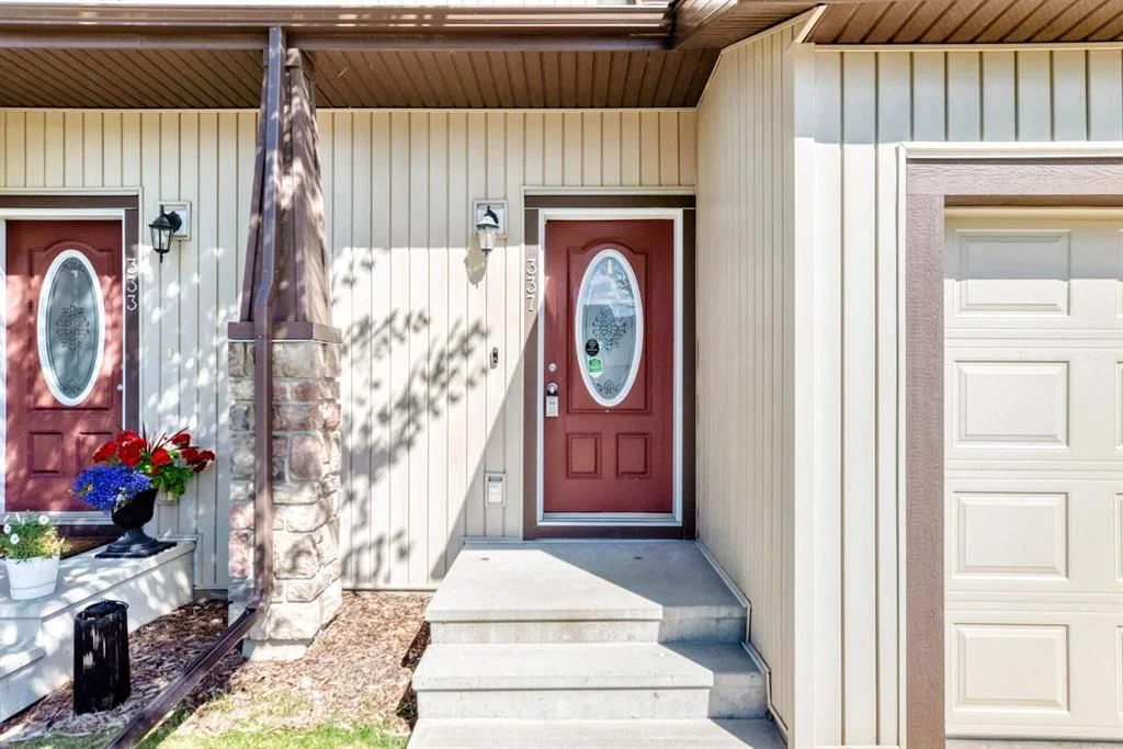 337 COPPERPOND Landing SE, Calgary — photo 3 of 50