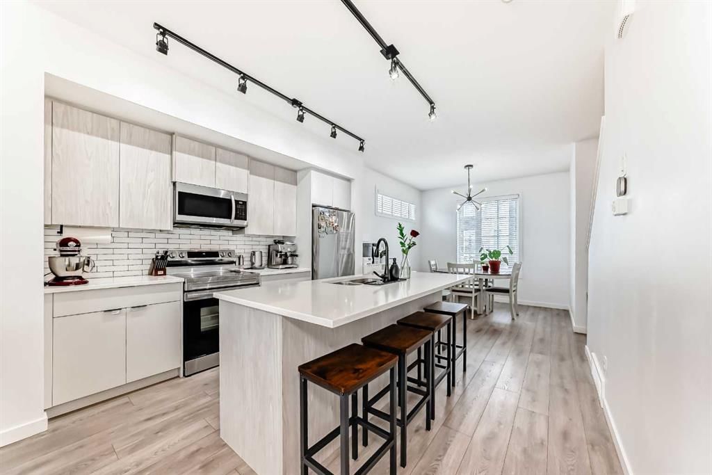 76 Walgrove Common SE, Calgary — photo 3 of 31