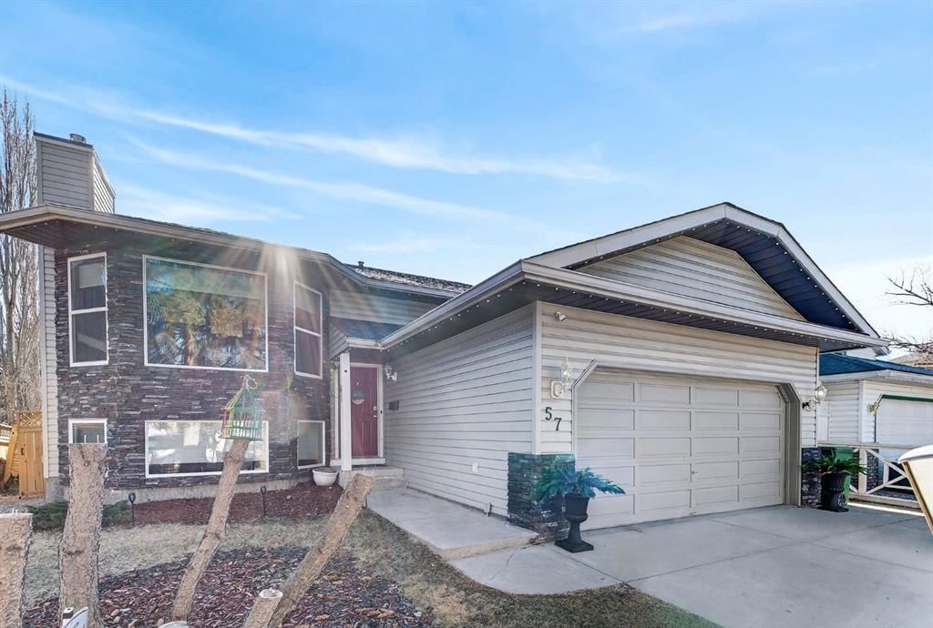 57 Shannon Circle SW, Calgary — main listing photo