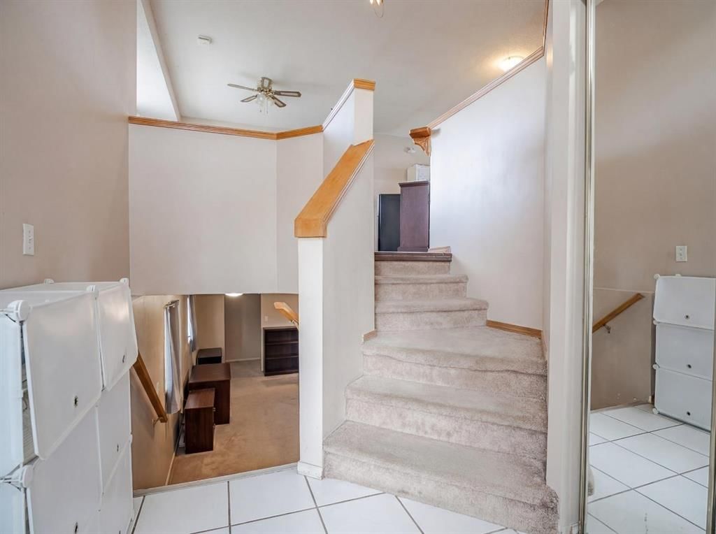 206 Saratoga Close NE, Calgary — photo 4 of 20