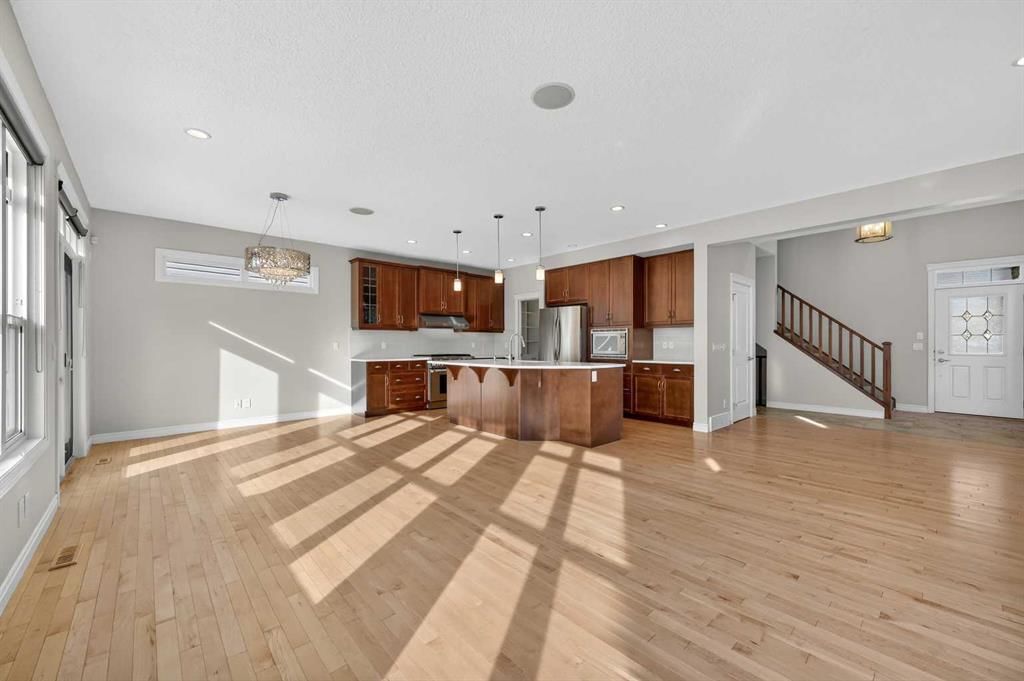 182 Cranarch Place SE, Calgary — photo 4 of 38