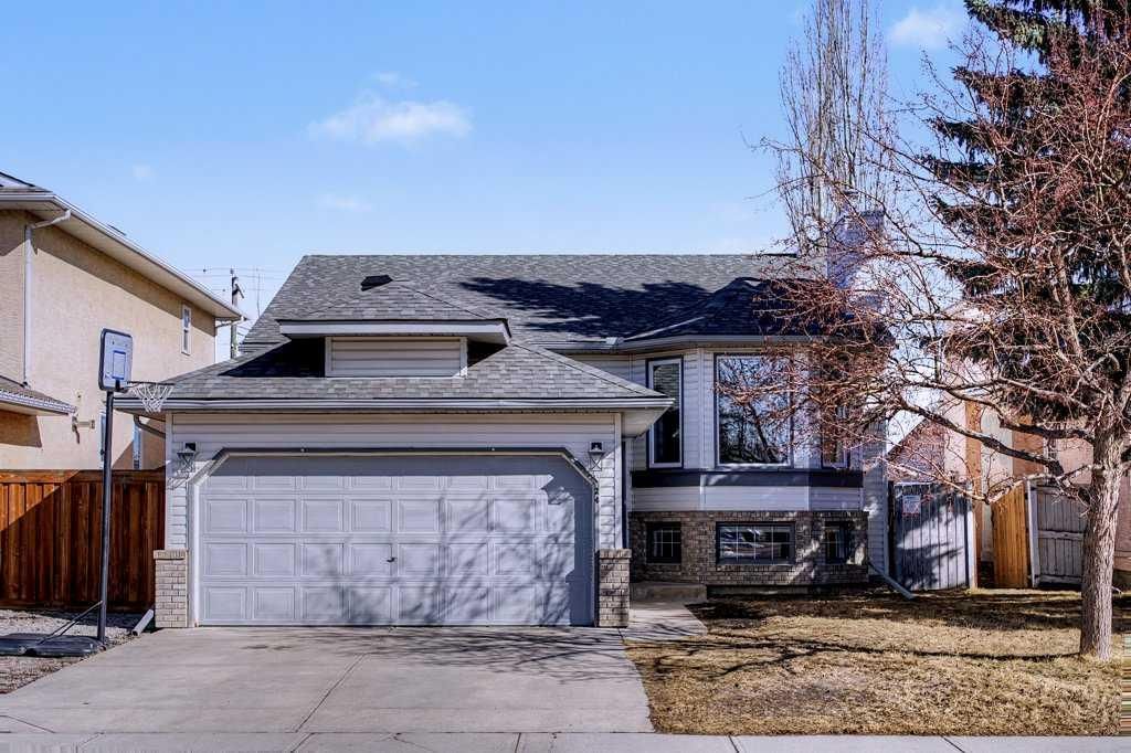 24 Sunlake Circle SE, Calgary — photo 2 of 50