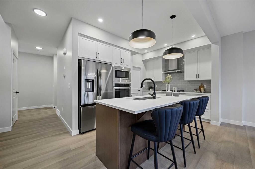 86 Versant Rise SW, Calgary — photo 4 of 40