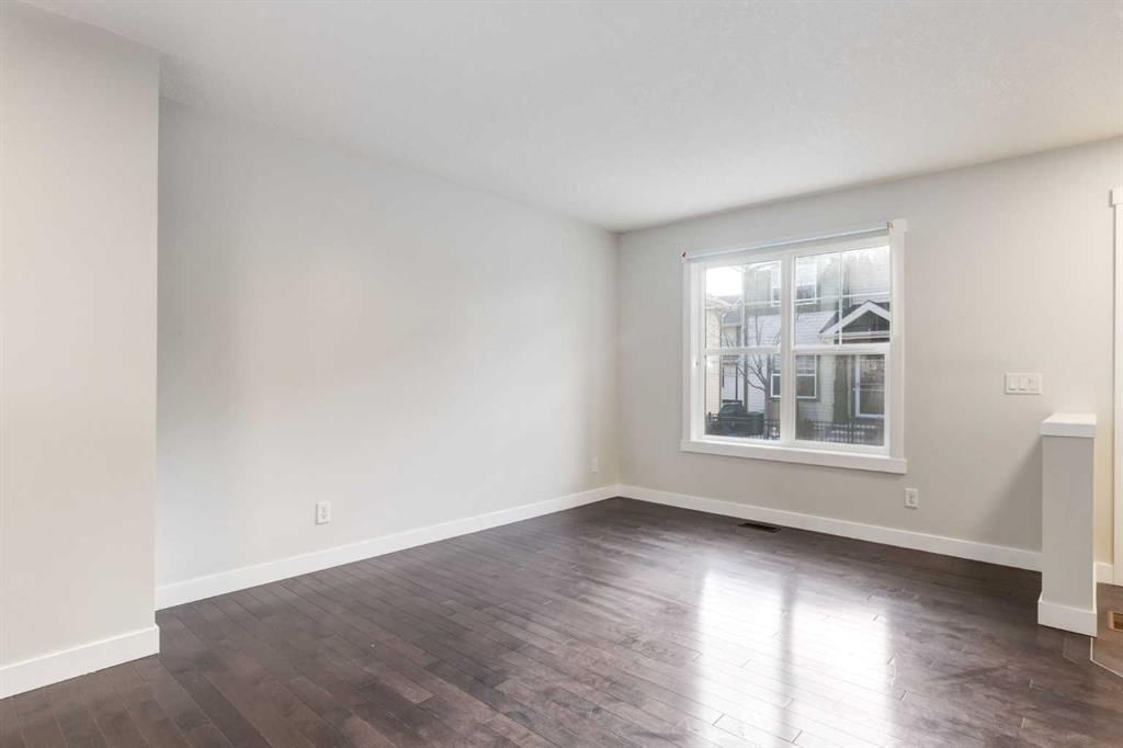 1022 Mckenzie Towne Villas SE, Calgary — photo 5 of 32
