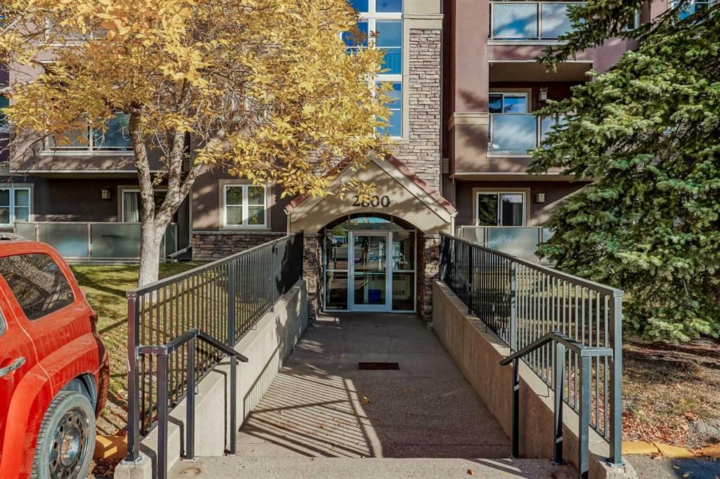 34, 2834 Edenwold Heights NW, Calgary — main listing photo