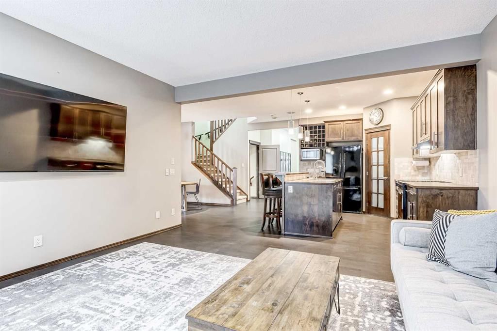 9 Cranwell Court SE, Calgary — photo 4 of 38
