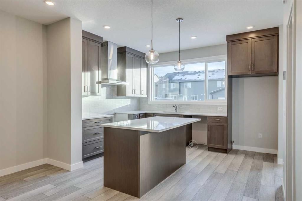 97 Savanna Place NE, Calgary — photo 3 of 35