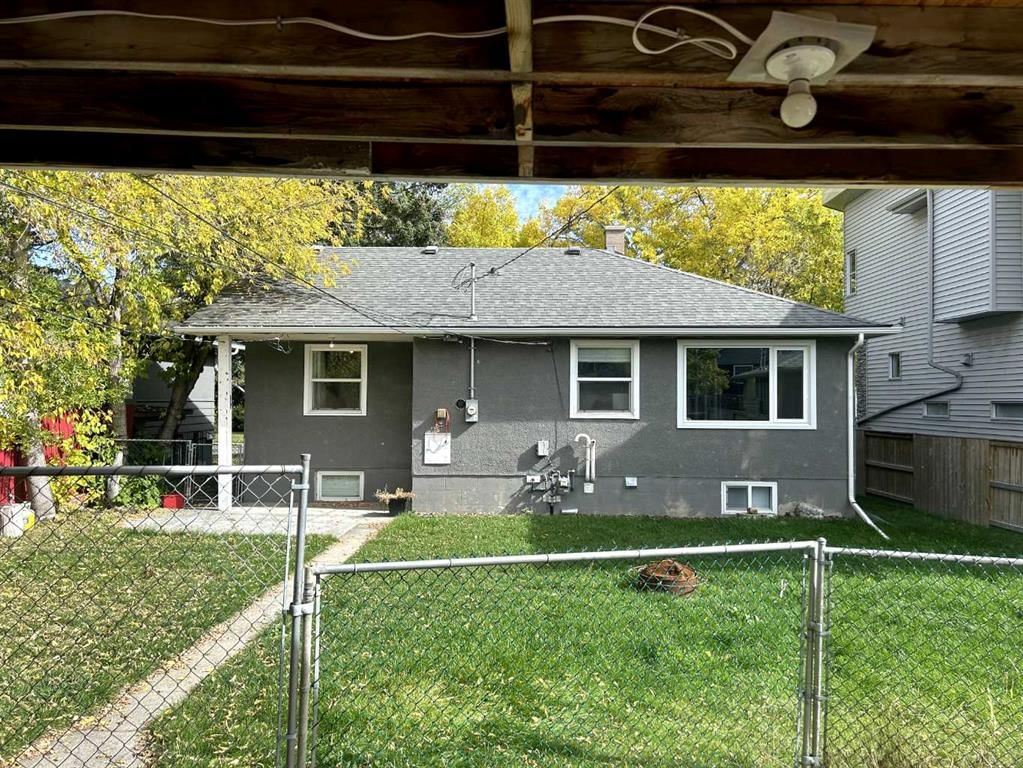 2359 22A Street NW, Calgary — photo 4 of 40