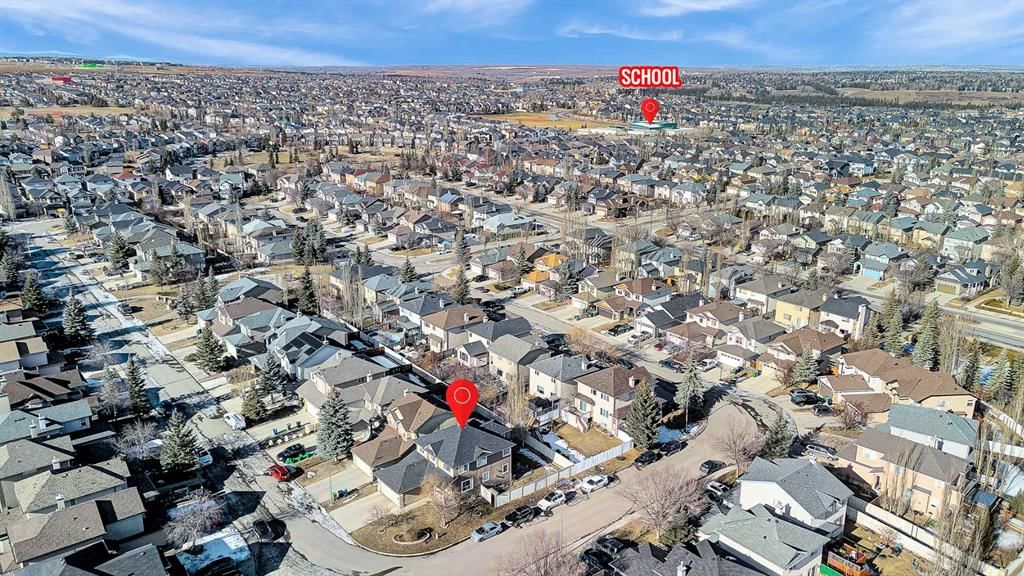 97 Everwillow Close SW, Calgary — photo 4 of 44