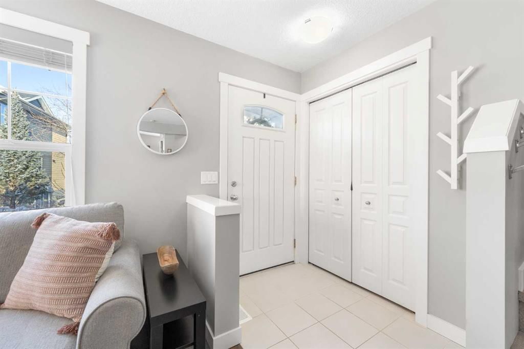 217 Mckenzie Towne Square SE, Calgary — photo 3 of 44