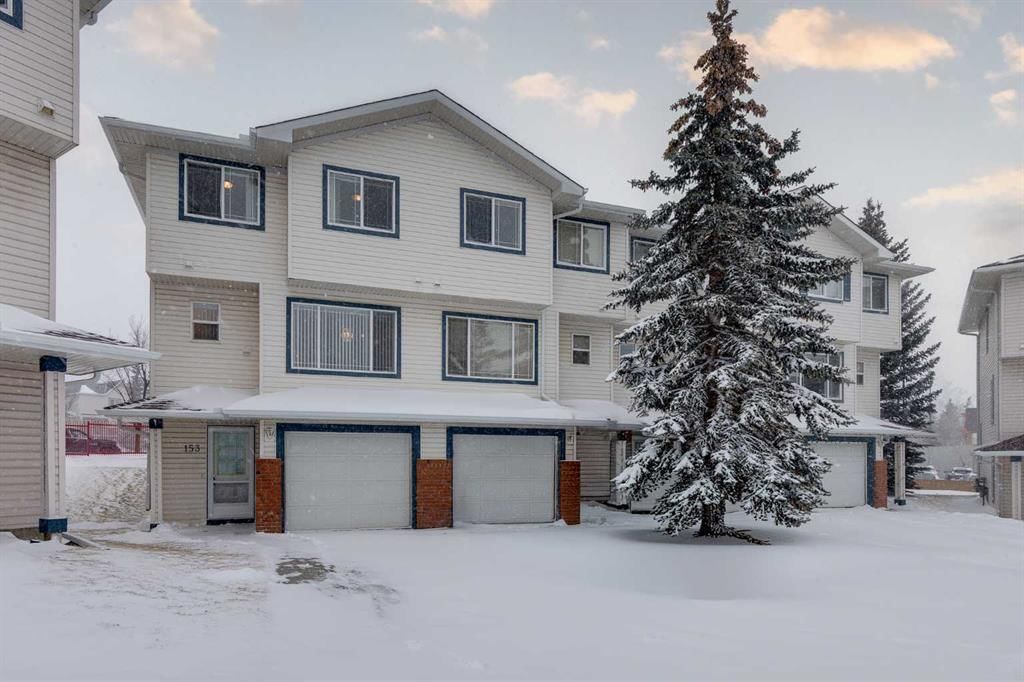 153 Rocky Ridge Court NW, Calgary — photo 2 of 35