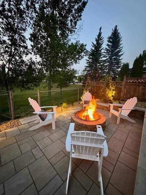10 Somerside Manor SW, Calgary — photo 3 of 42