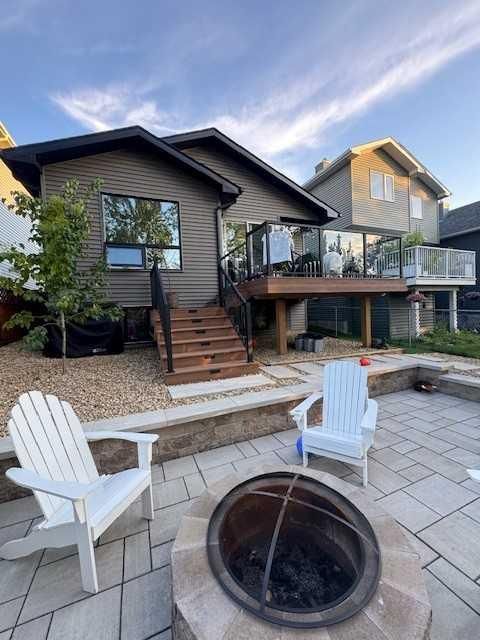 10 Somerside Manor SW, Calgary — photo 5 of 42