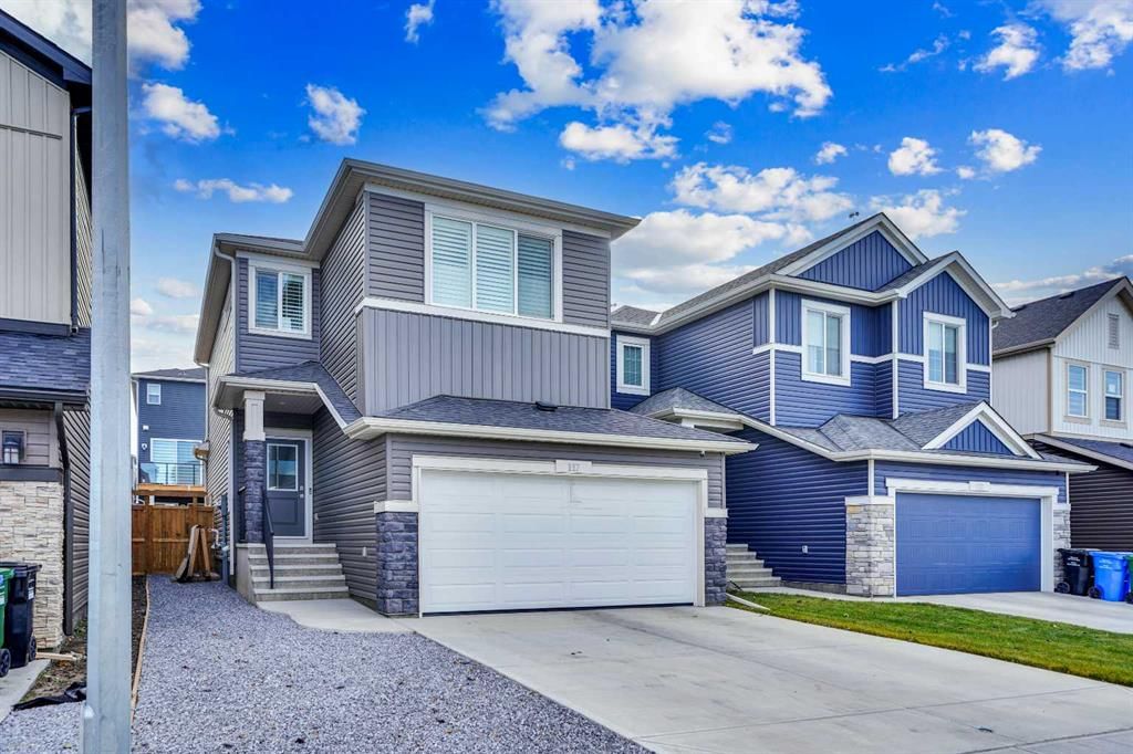 117 Amblehurst Green NW, Calgary — photo 3 of 37