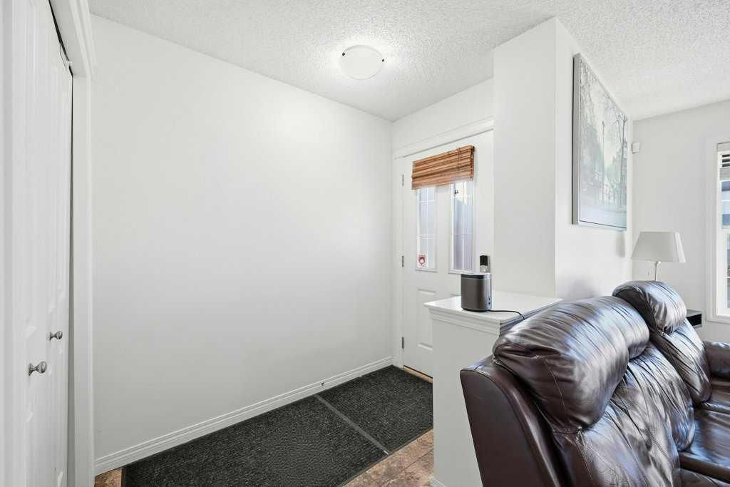 70 Skyview Point Green NE, Calgary — photo 5 of 50