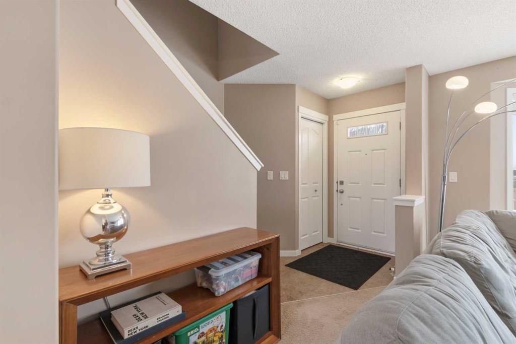 35 Sage Hill Way NW, Calgary — photo 2 of 36