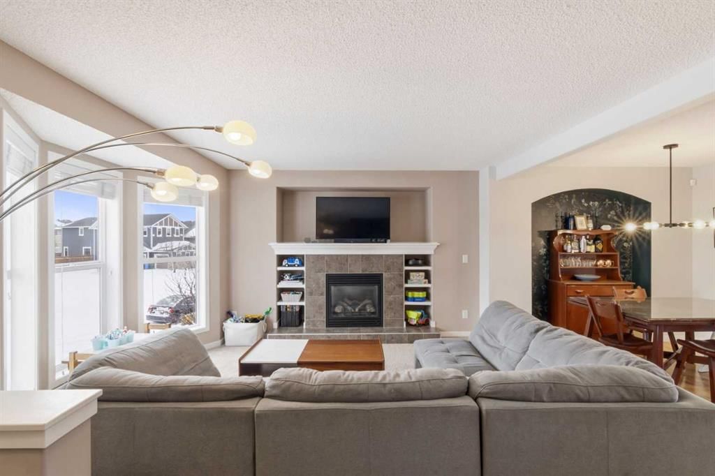 35 Sage Hill Way NW, Calgary — photo 3 of 36