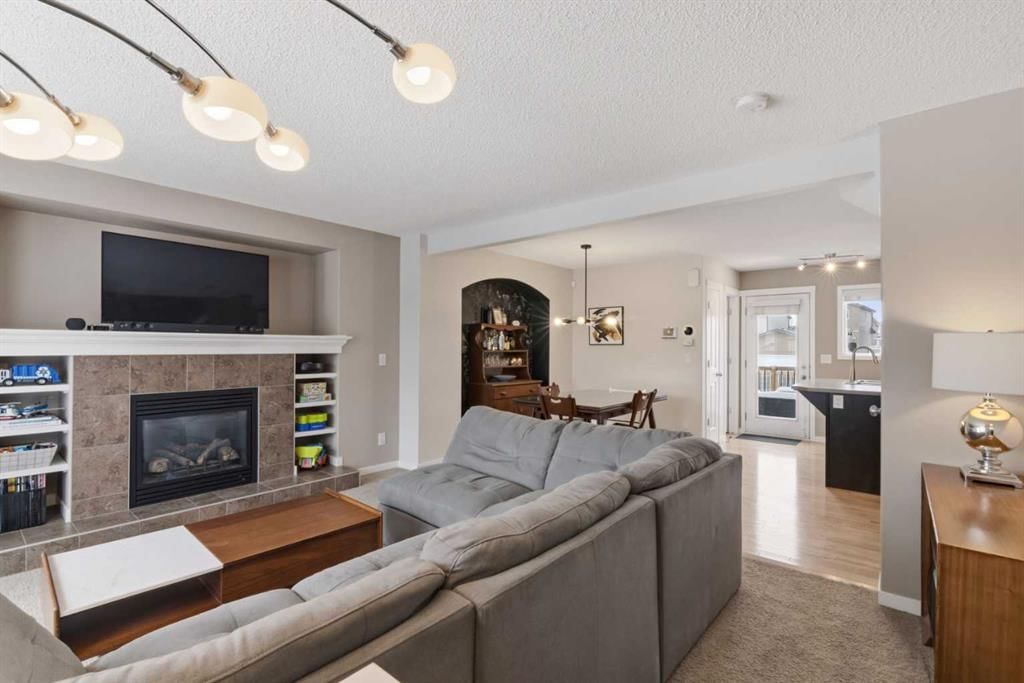 35 Sage Hill Way NW, Calgary — photo 4 of 36