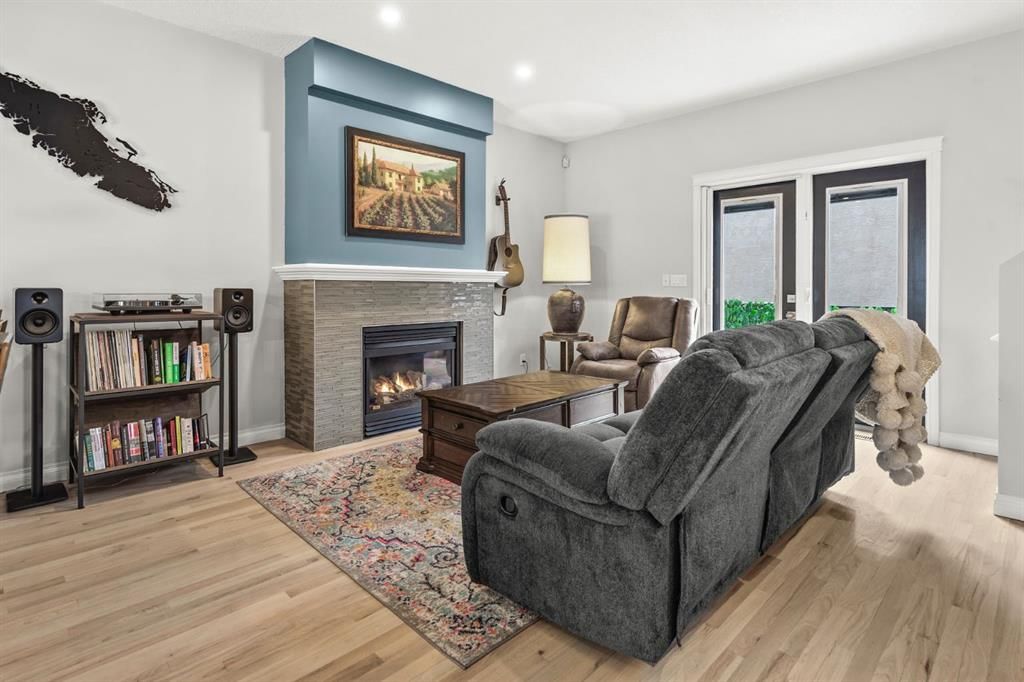 2401 17 Street SW, Calgary — photo 3 of 44