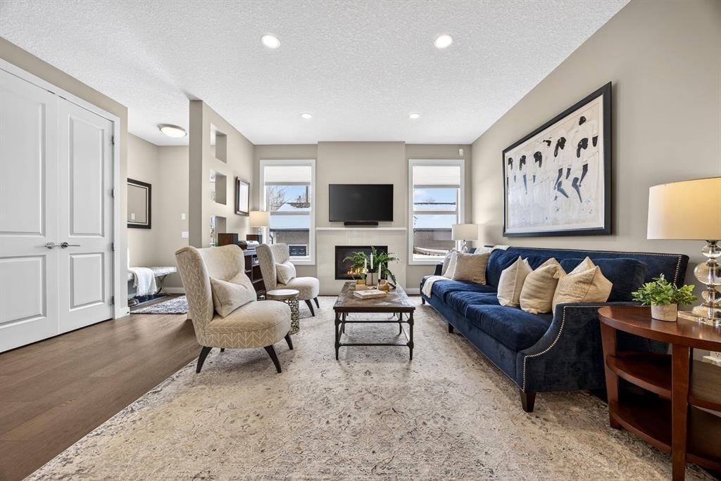 3522 41 Street SW, Calgary — photo 4 of 41