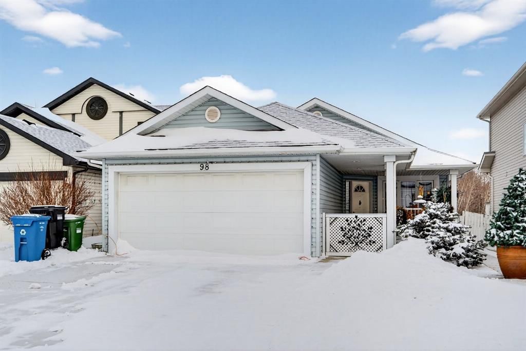 98 Tuscarora Way NW, Calgary — main listing photo