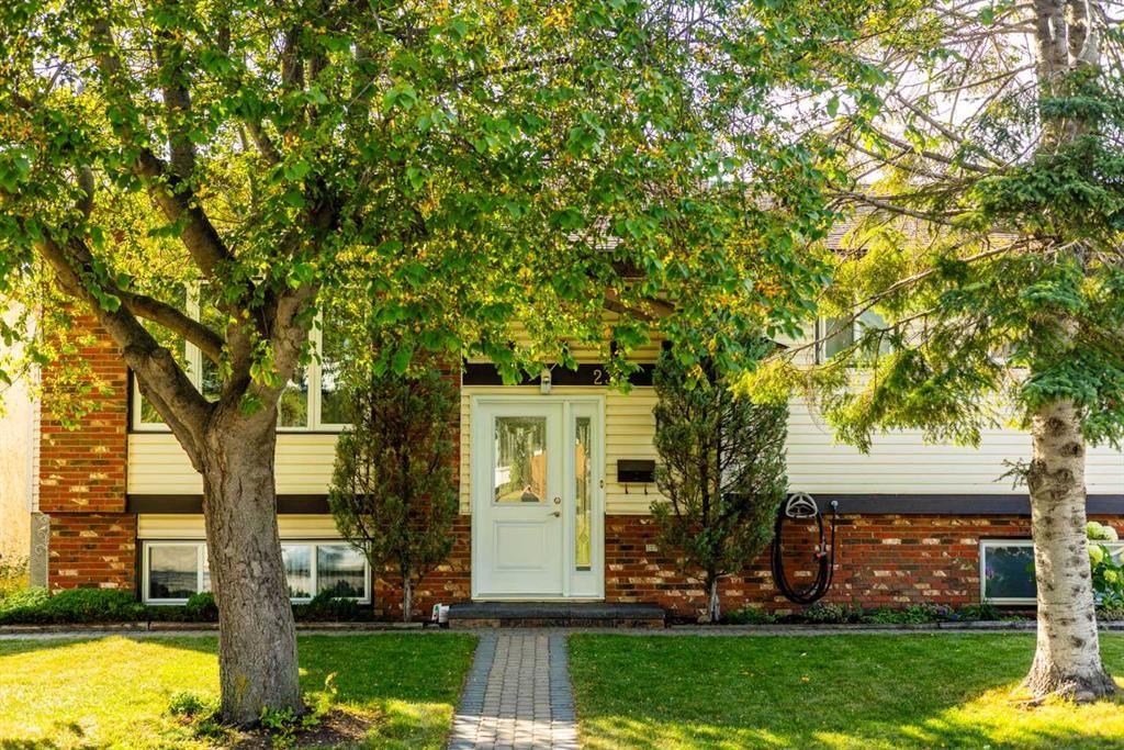 23 Whitlock Close NE, Calgary — main listing photo