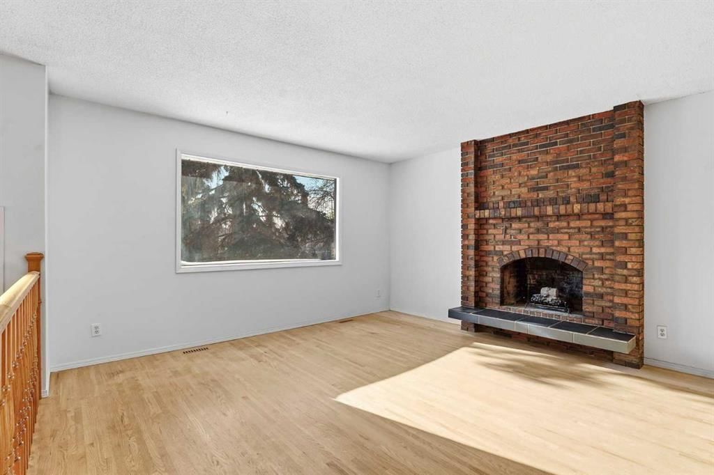 5720 Madigan Drive NE, Calgary — photo 2 of 37