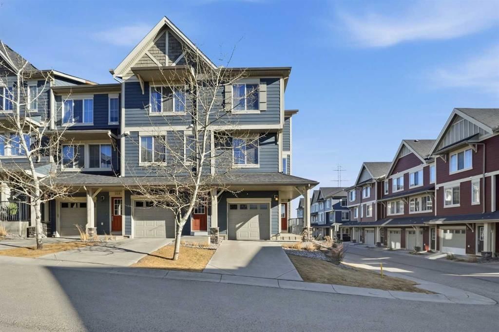 176 Evansview Gardens NW, Calgary — main listing photo