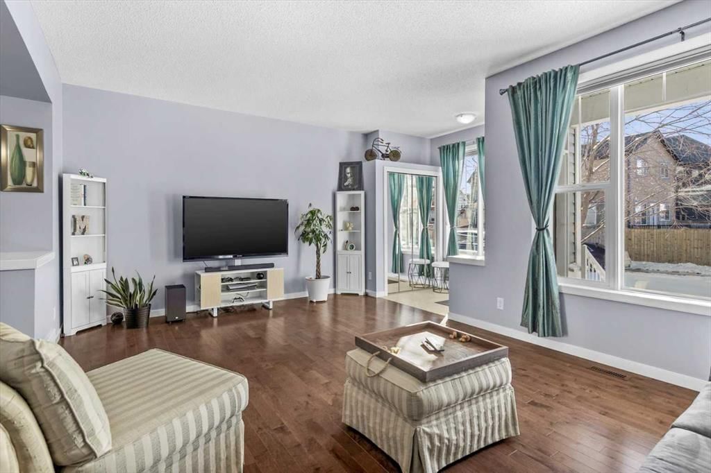 162 Auburn Crest Way SE, Calgary — photo 4 of 43
