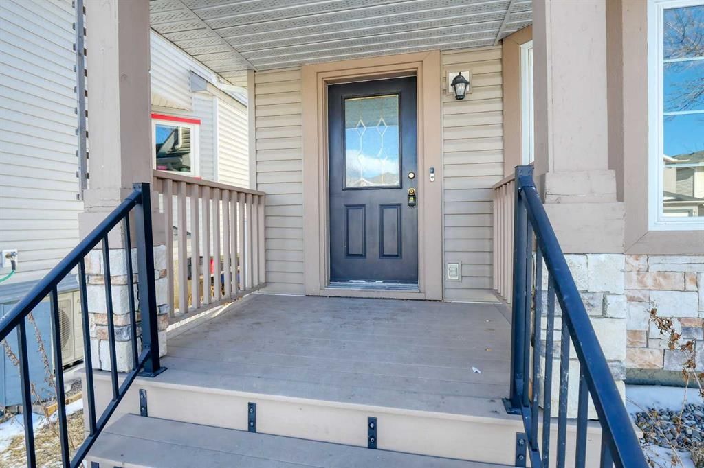 136 Chaparral Ridge Circle SE, Calgary — photo 4 of 39