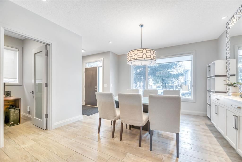 418 13 Avenue NE, Calgary — photo 5 of 43