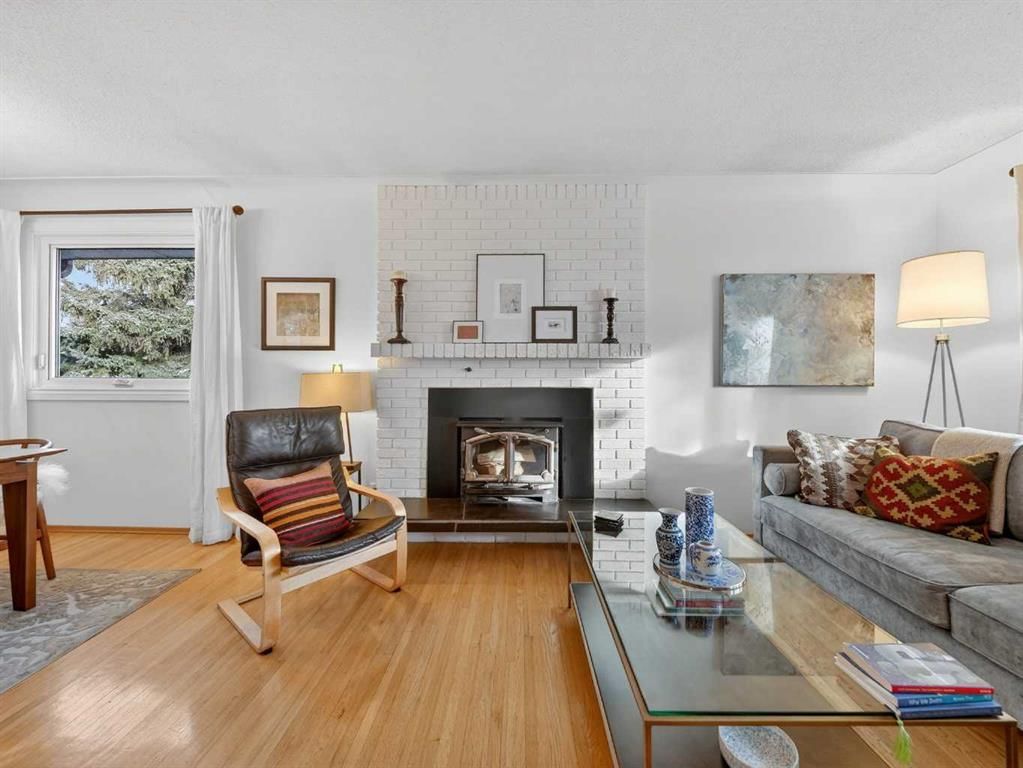 3215 9 Street NW, Calgary — photo 4 of 41