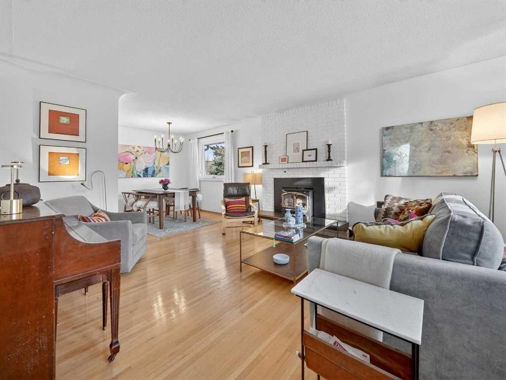 3215 9 Street NW, Calgary — photo 5 of 41