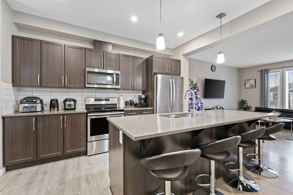 754 Belmont Drive SW, Calgary — photo 3 of 50
