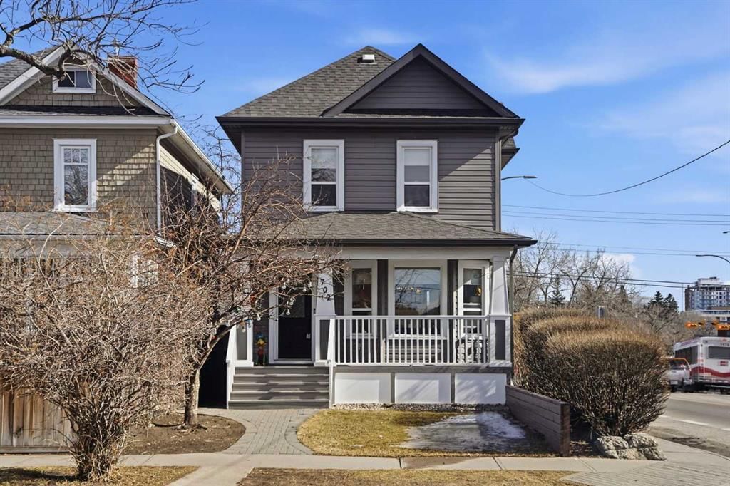 702 15 Street NW, Calgary — main listing photo