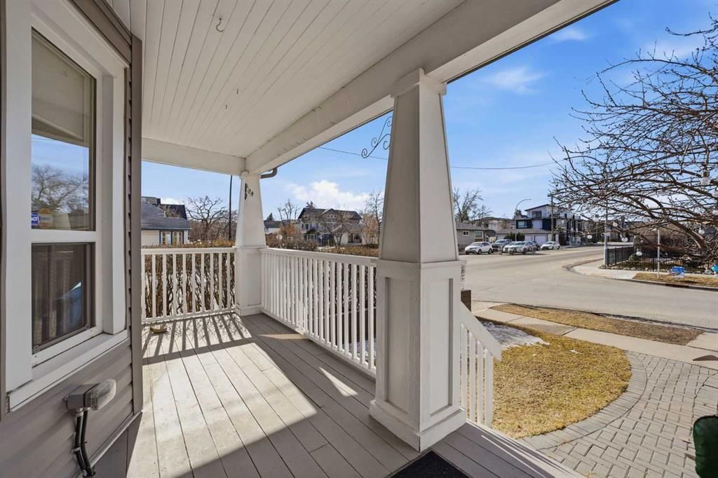 702 15 Street NW, Calgary — photo 3 of 34