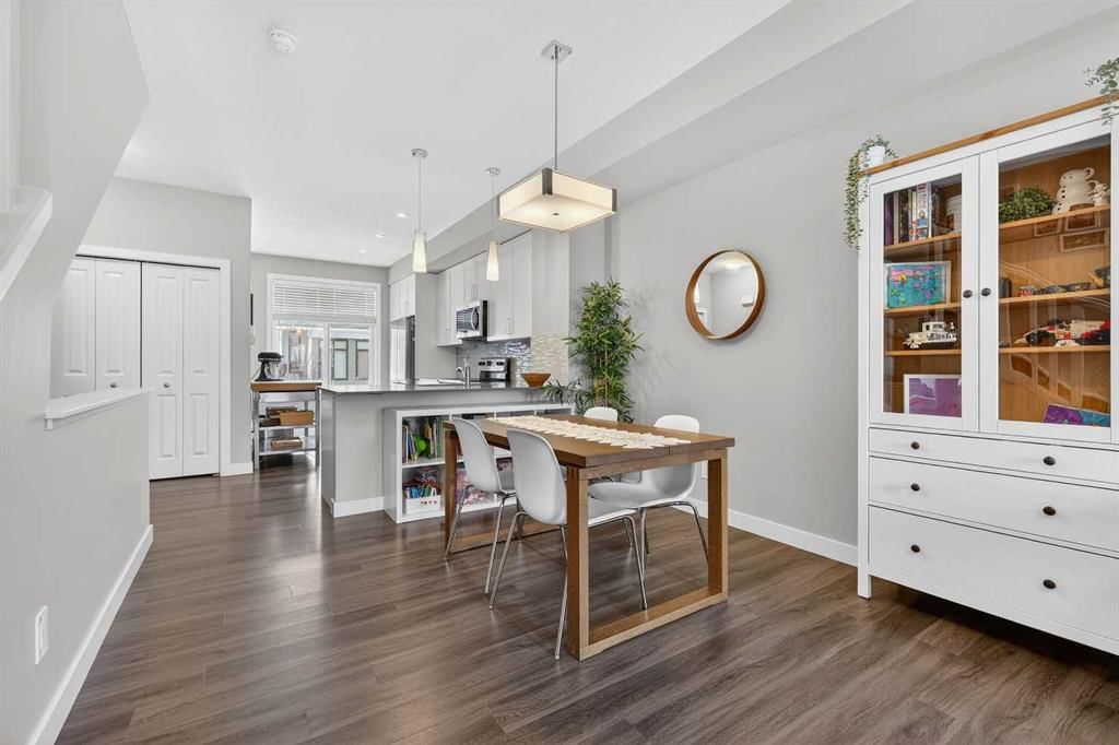 19632 40 Street SE, Calgary — photo 4 of 41